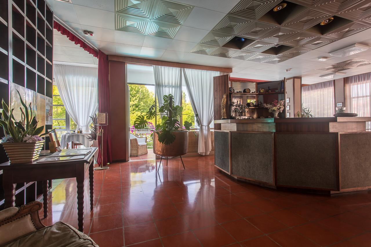 Hotel Gioiello Cesenatico Esterno foto